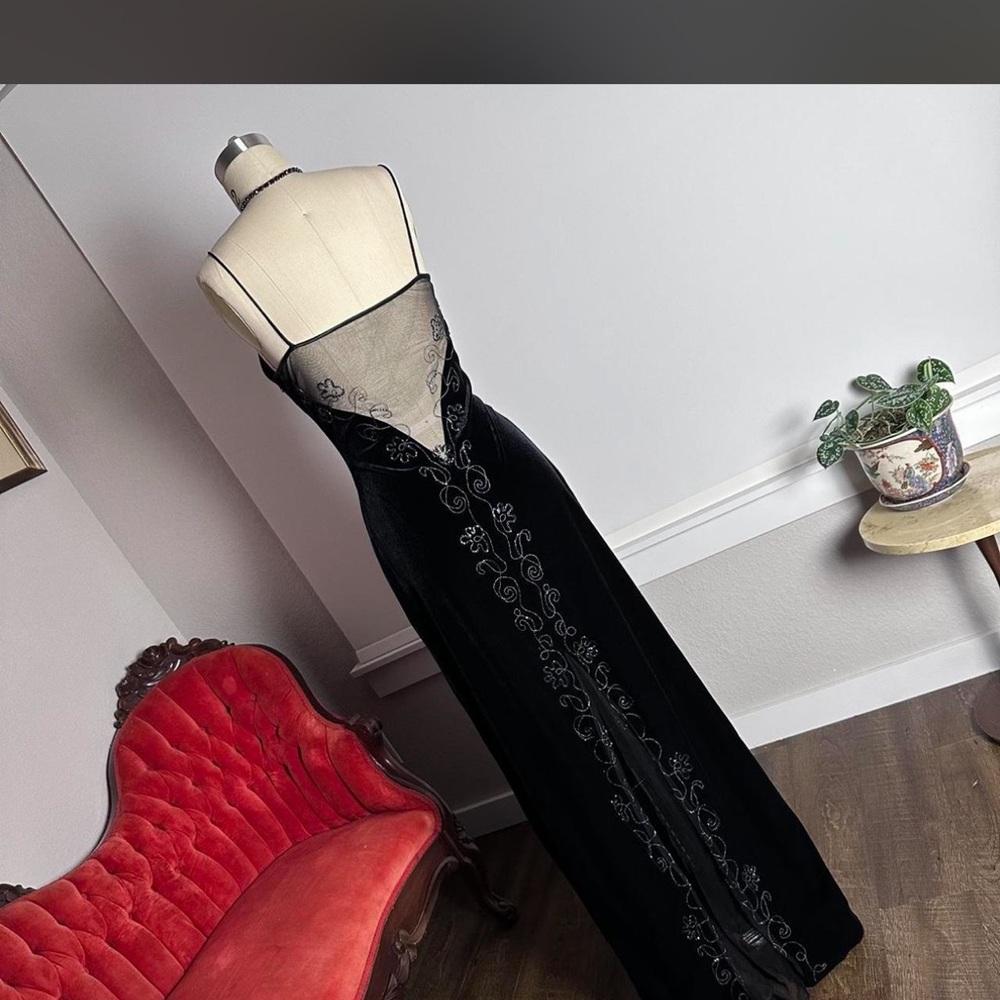 Black Velvet Spaghetti Strap Dress with Floral Embroidery - Picture 2 of 5